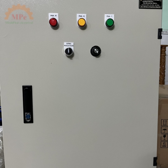 Tủ điện biến tần máy cán thép 01